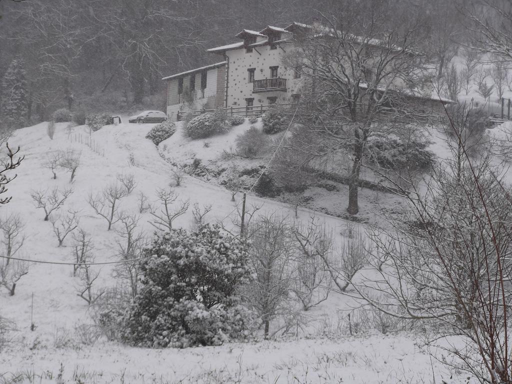Casa Rural Madariaga Hotell Artea Exteriör bild